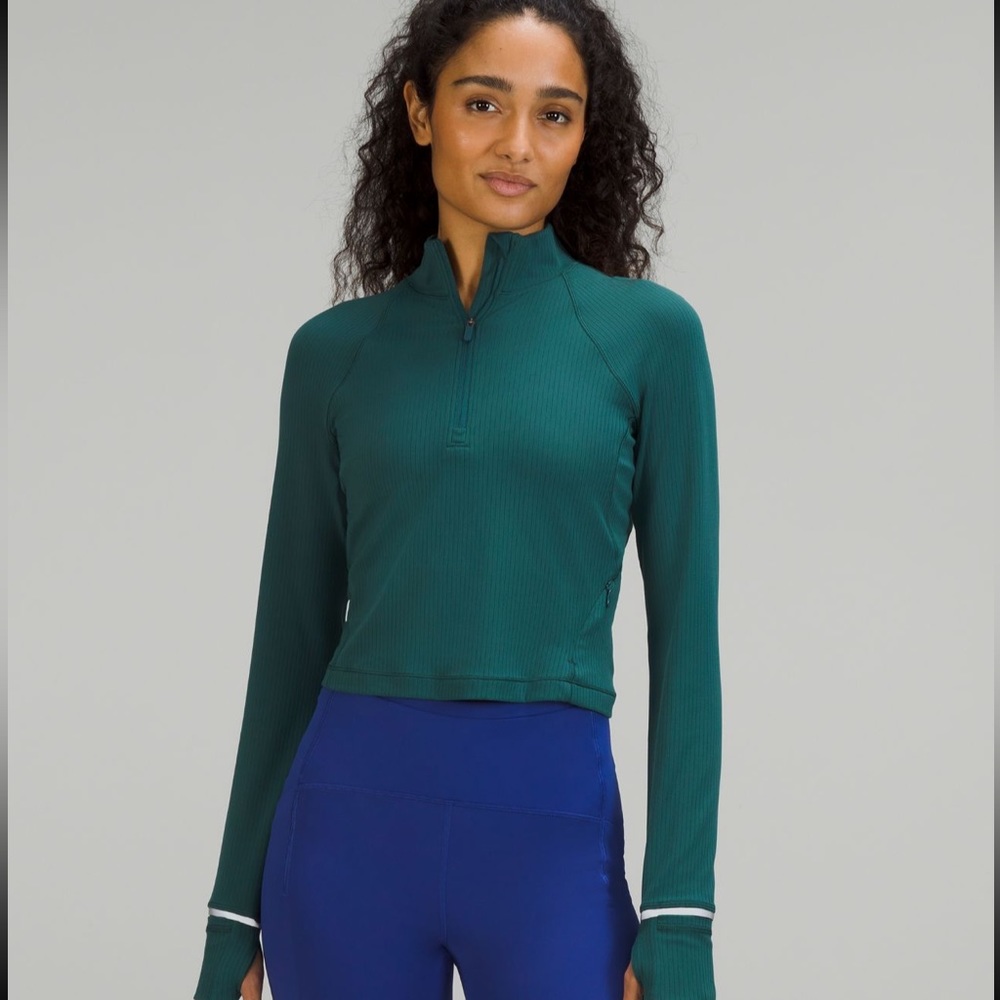 Lululemon It’s Rulu Run Ribbed Cropped Half Zip in Green Jasper. Size 6